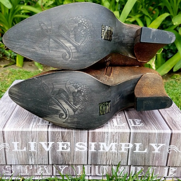 Unique & Gorgeous Free People Booties EU 40 - Picture 8 of 8